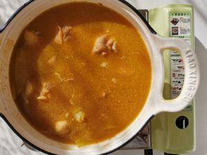 酸菜鸡肉豆腐锅的做法 步骤6