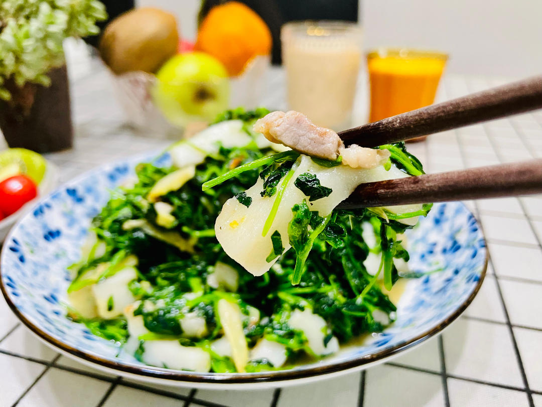 b妈小厨做的草籽炒年糕