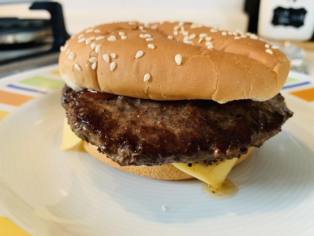 5分钟 做一个超美味的汉堡🍔