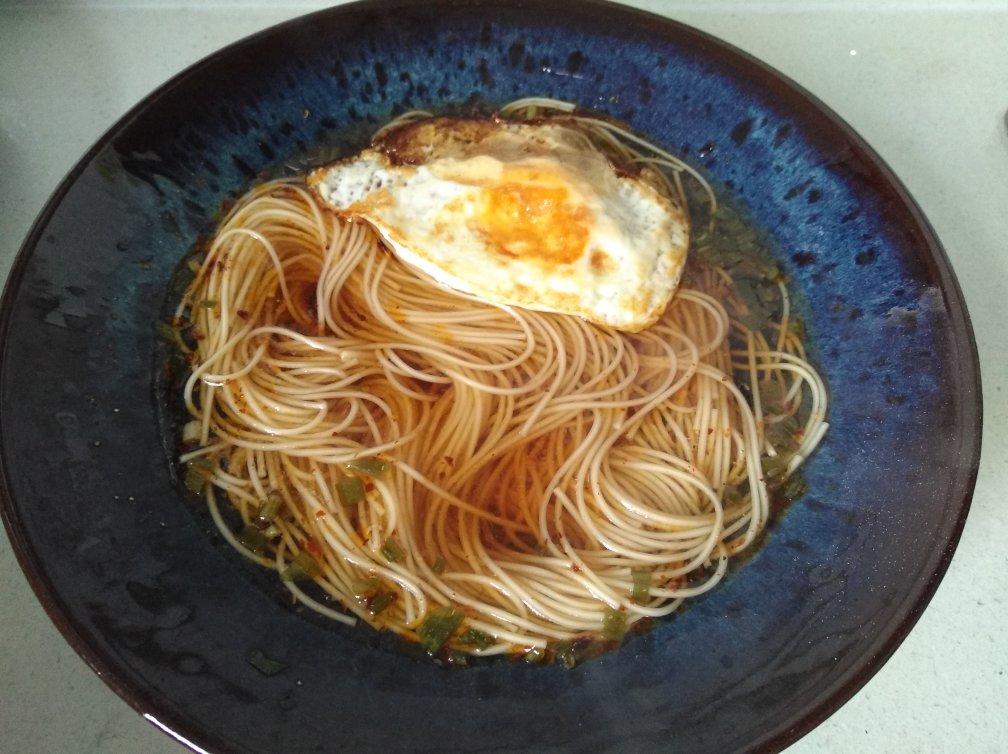 小葱麻油酱油面