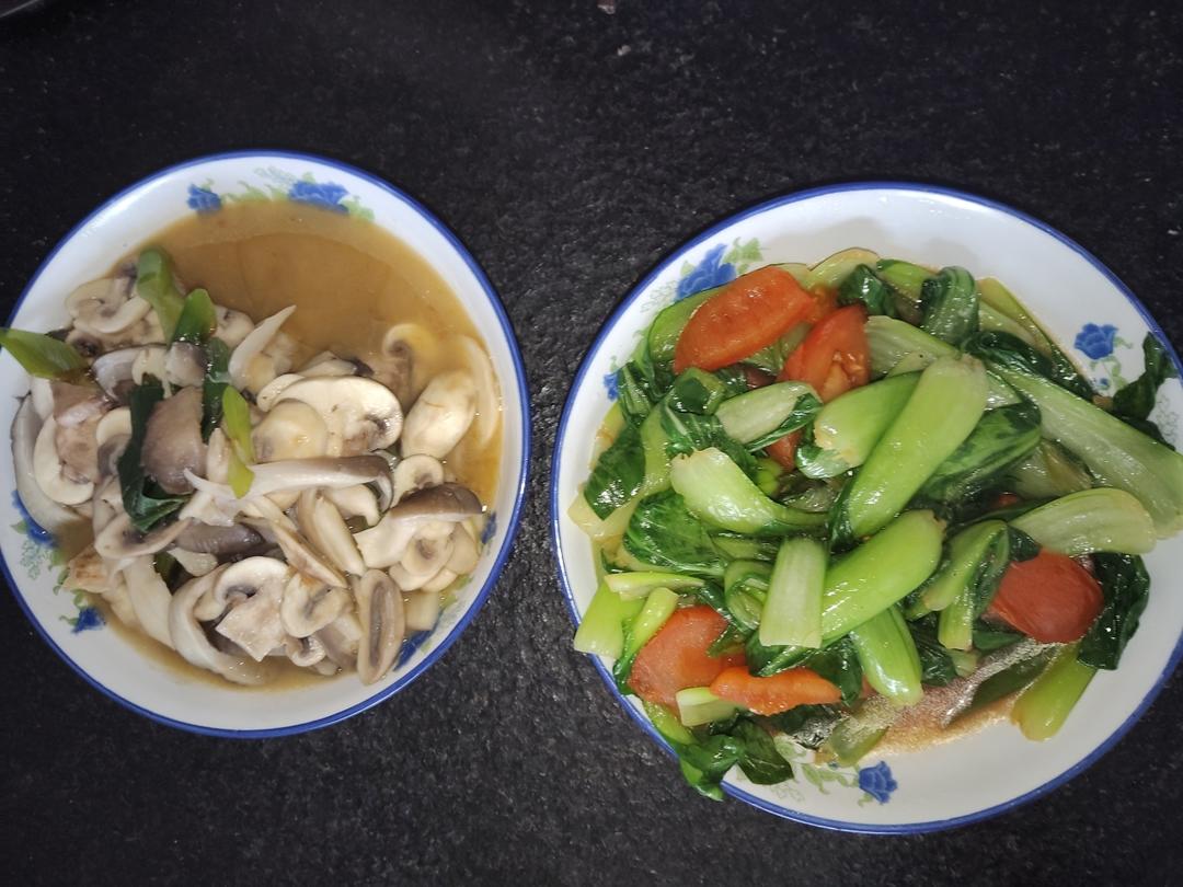 素炒鲜口蘑（白蘑菇），快手家常菜