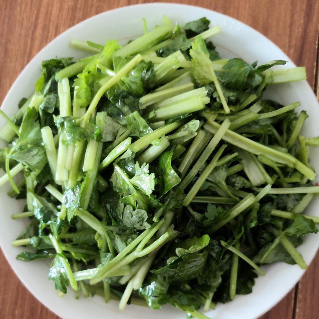 凉拌香芹