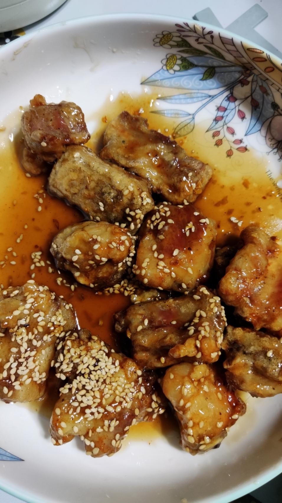 厨师长教你：“糖醋排骨”的传统做法，口感丰富细腻