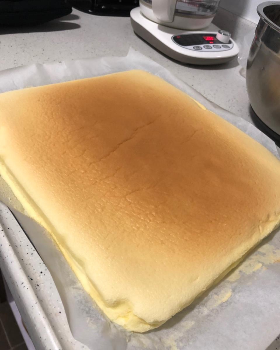 肥而不腻的超厚瑞士卷