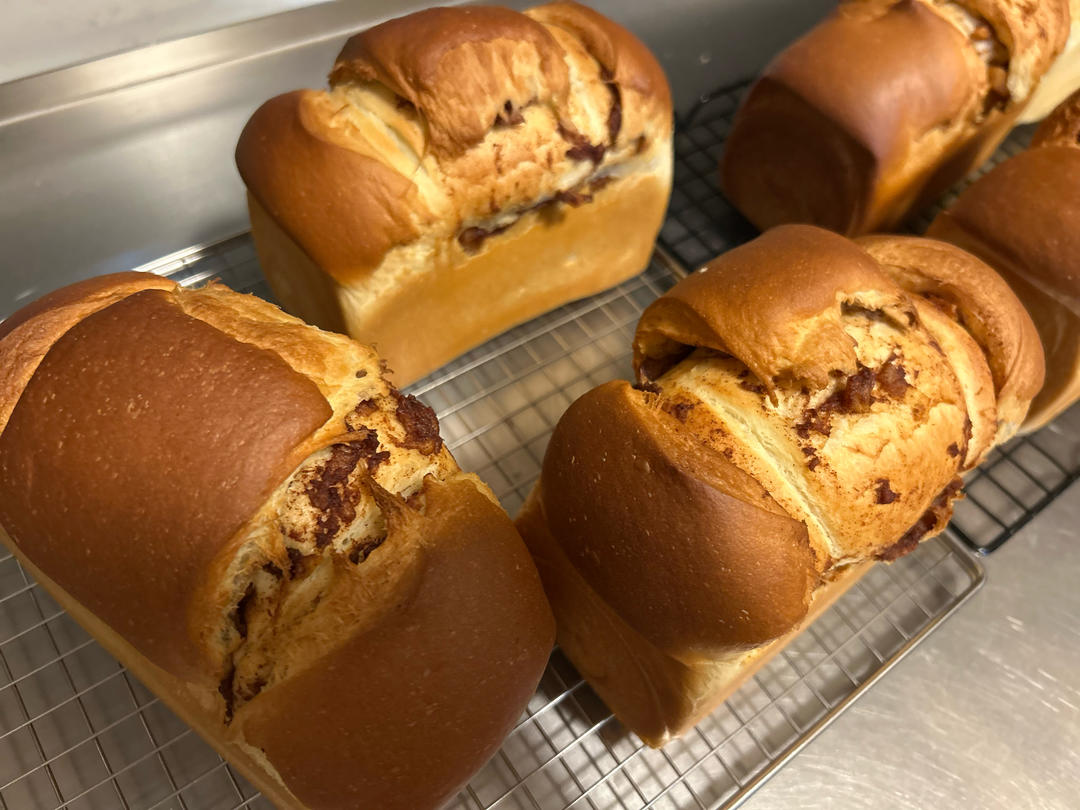 秋日封神吐司！焦糖苹果肉桂吐司🍎 软到不敢用力拿！