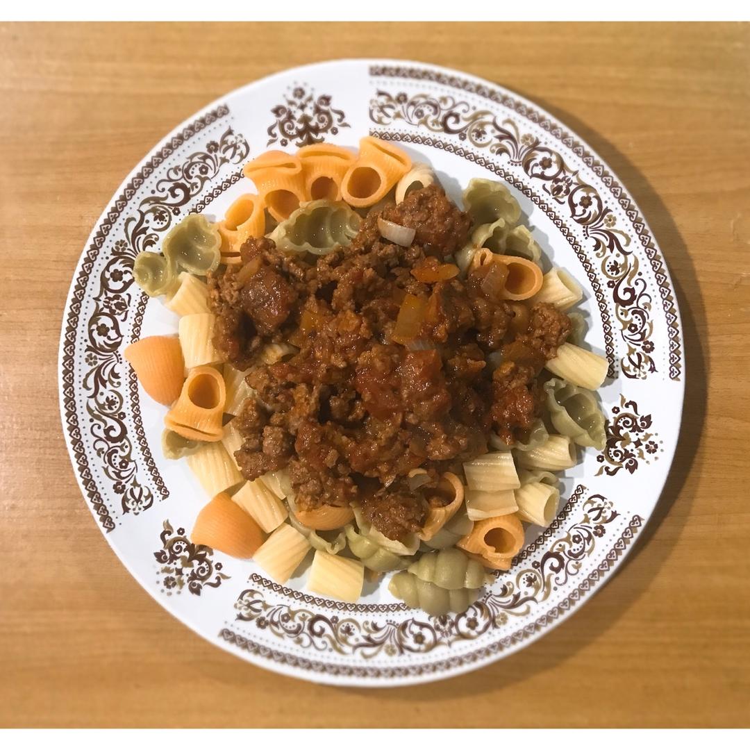 番茄肉酱意大利通心面