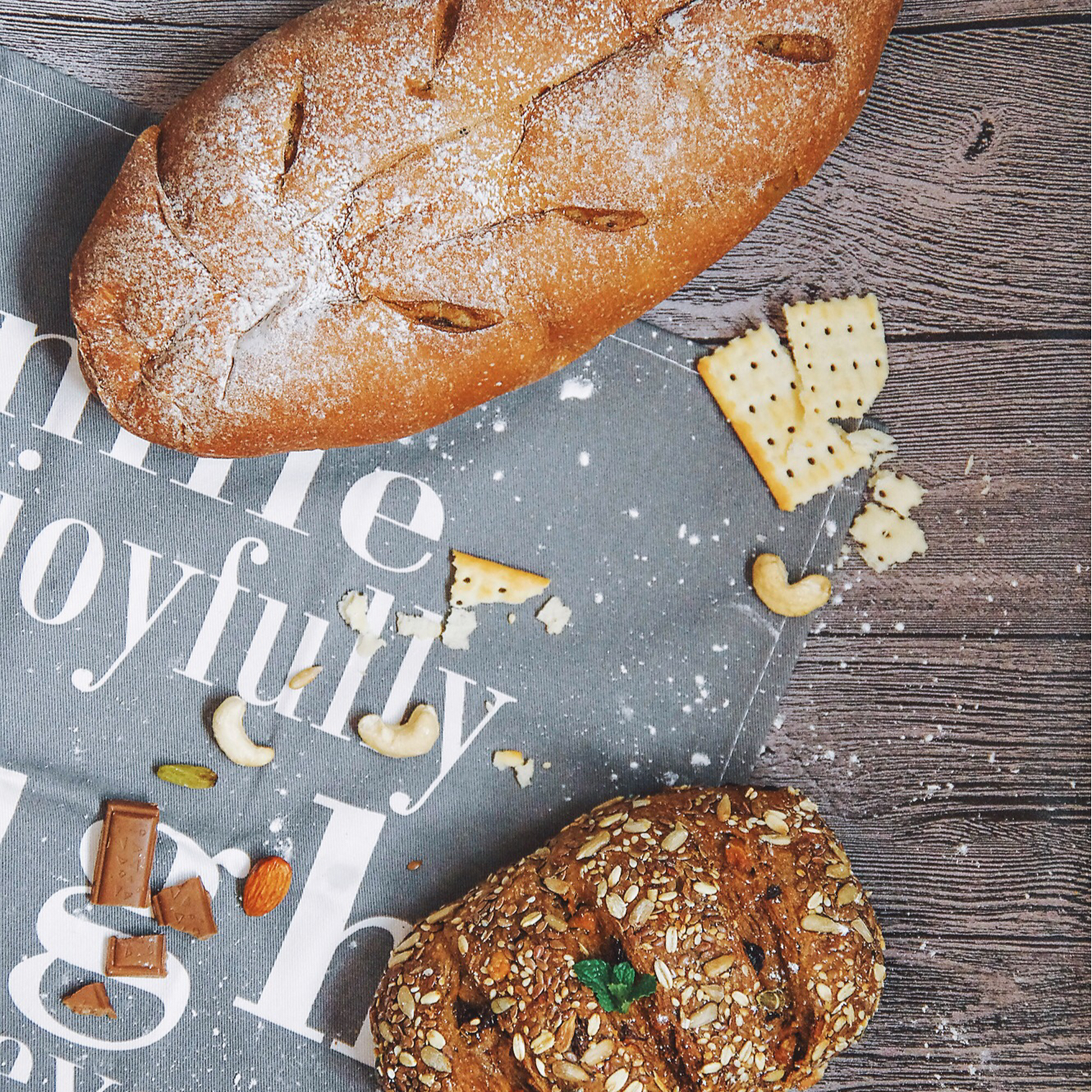 全麦杂粮乳酪面包