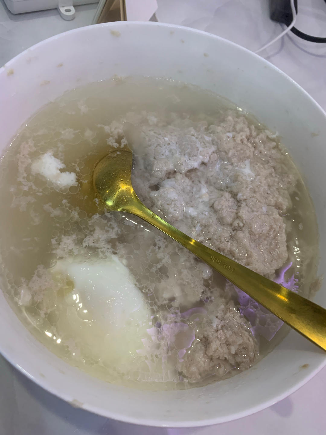 爸爸版👨🏻肉饼汤—赣南口味不加葱、姜、酱油等额外酱料，只要肉粉油盐！简单易学好吃，孩子👶🏻自己都能做的美味（用刀有些危险🔪）