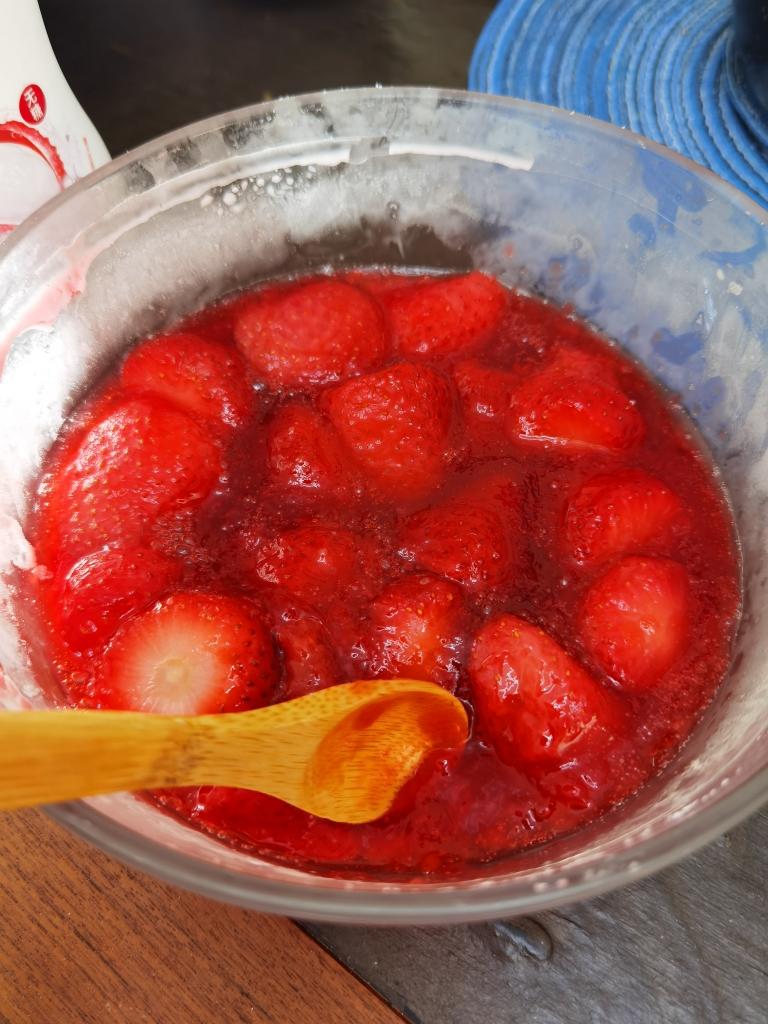 【keto】低碳水代糖版冰点草莓的做法