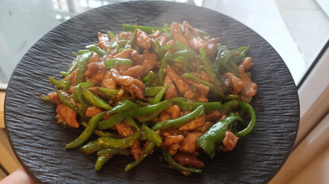 ‼️好吃到舔盘的青椒肉丝盖浇饭