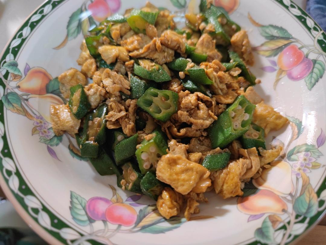 低脂低卡，好吃不胖的秋葵炒鸡蛋，巨好吃