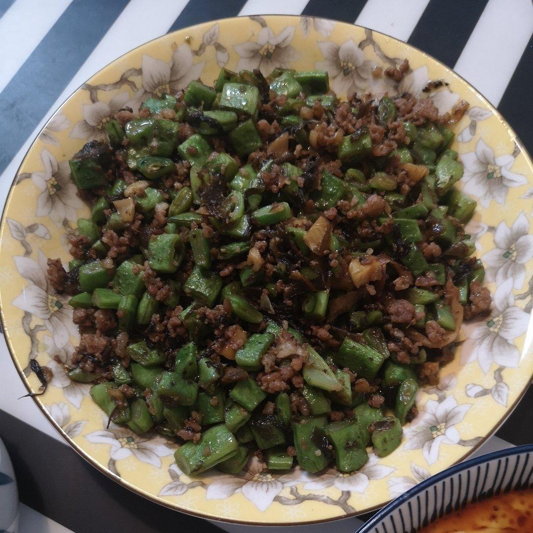榄菜肉末四季豆-处理时漏了关键一步，容易引发食物中毒，好多集体饭堂都吃不到它