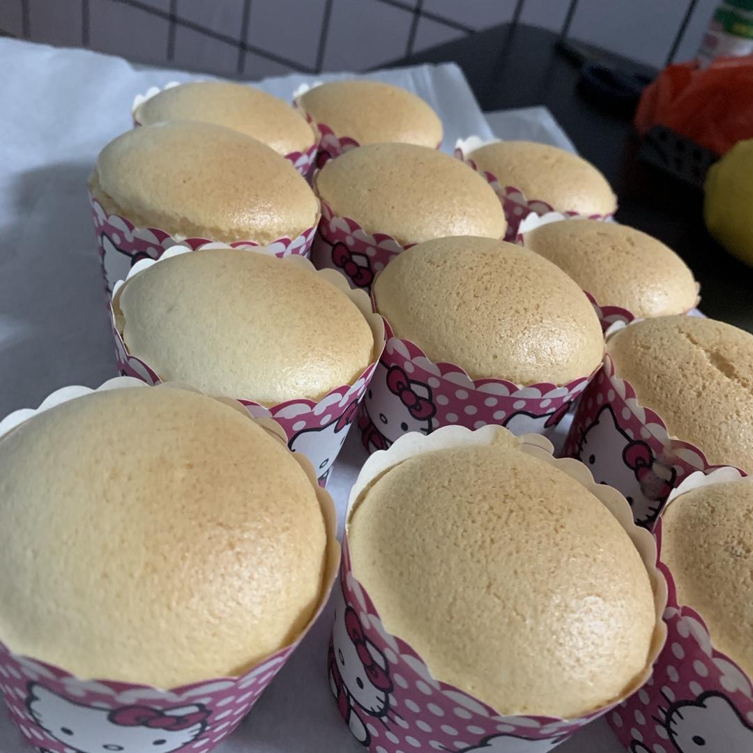 纸杯蛋糕 8寸戚风蛋糕的量