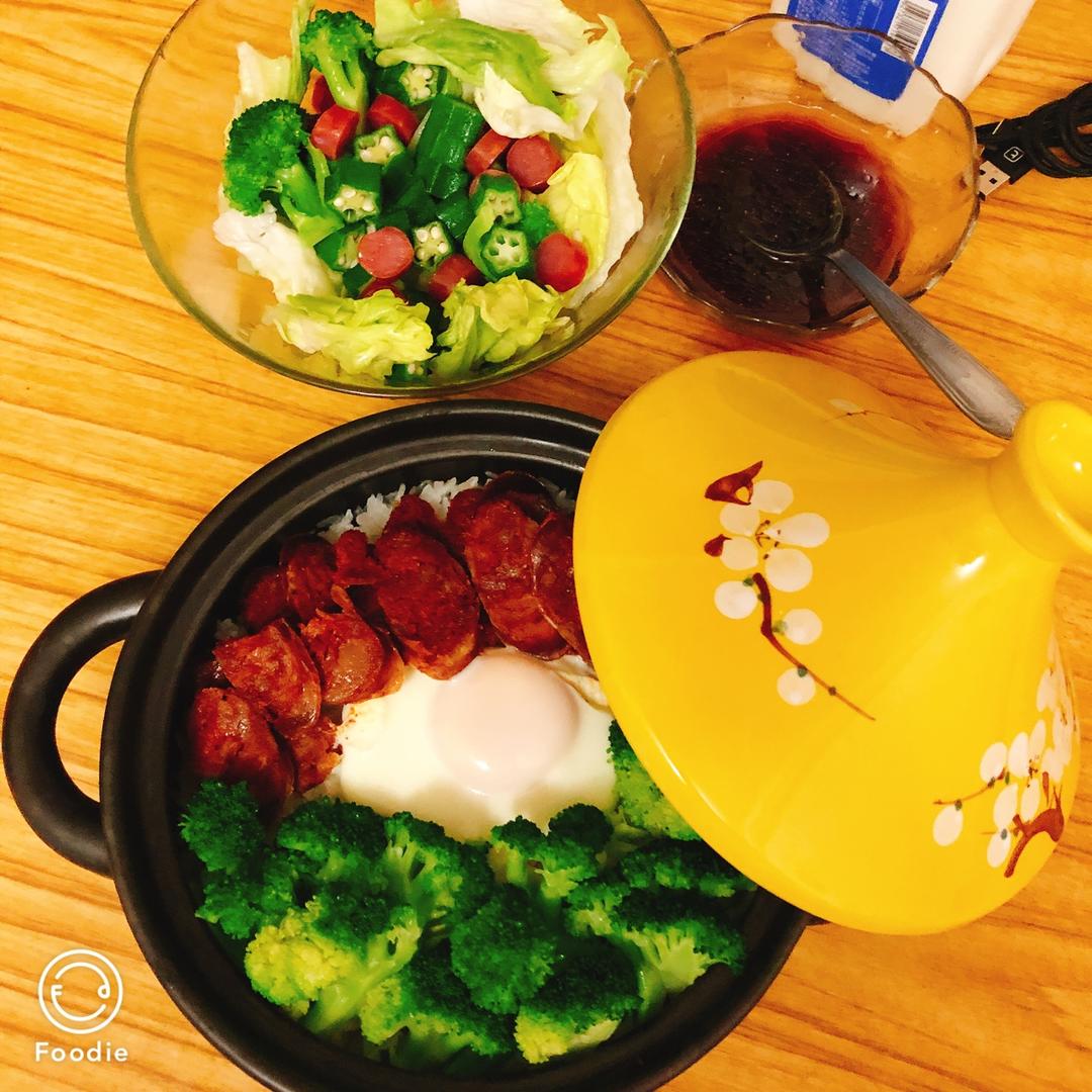 香肠煲仔饭