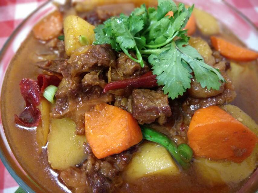 红烧土豆牛腩