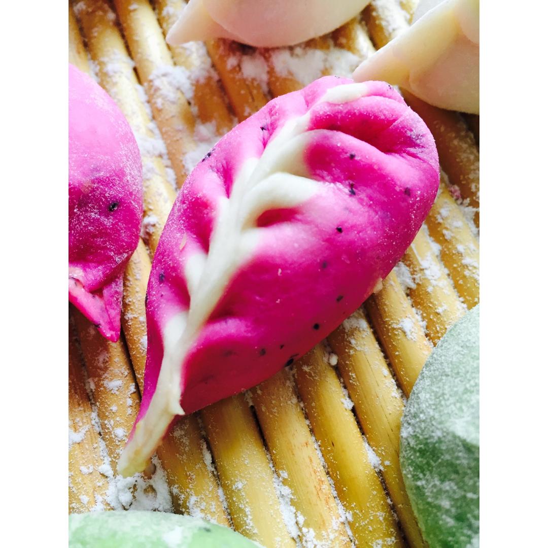 彩色饺子（节日的喜庆）