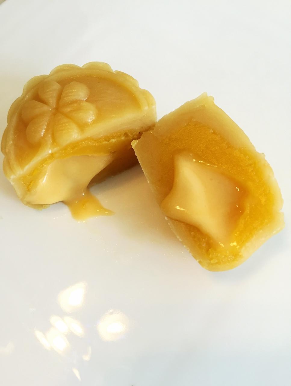超详细图解版--流心奶黄月饼