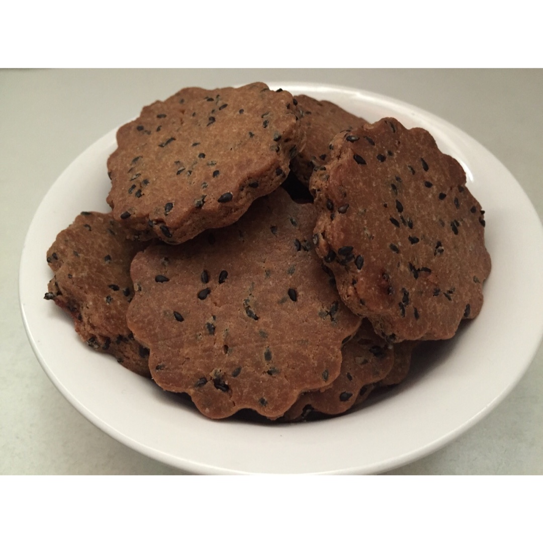 红糖黑芝麻饼干—酥脆无黄油快手版