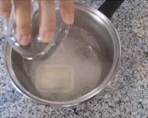 隔天依旧好吃的奶黄冰皮月饼（附奶黄馅做法）的做法 步骤2