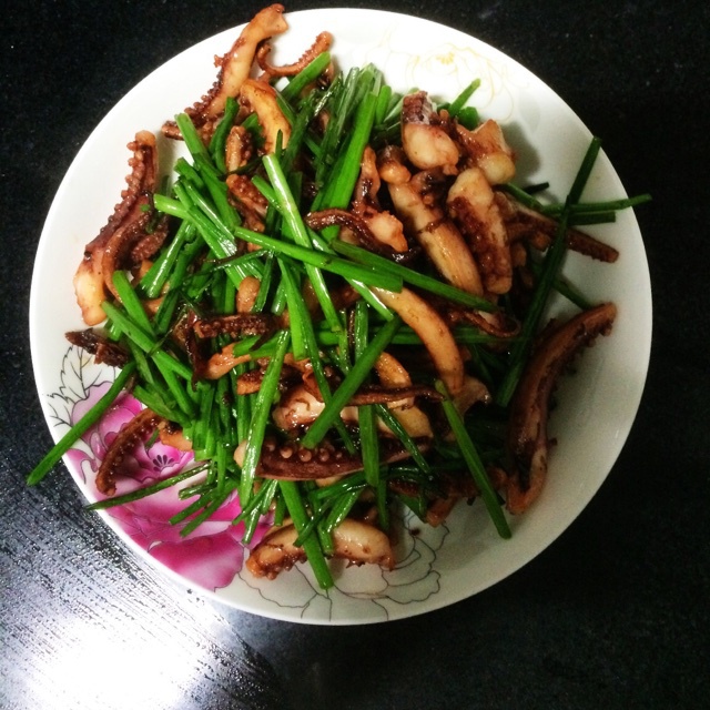 鱿鱼须炒蒜薹