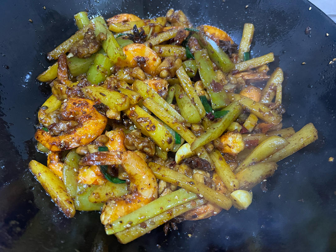 麻辣干锅鸡翅｜学会了就是你的拿手菜