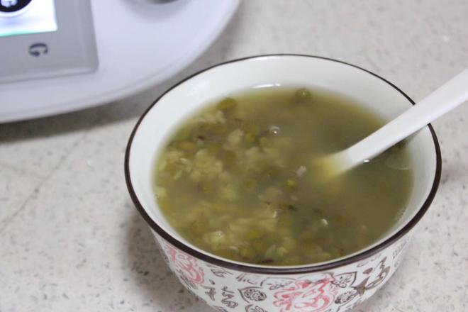 冰糖绿豆汤的做法