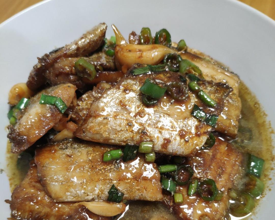 我家红烧带鱼的做法