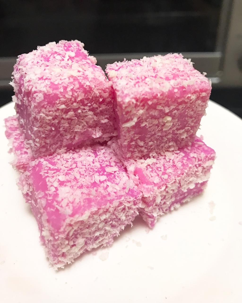 少女心爆棚的火龙果牛奶小方