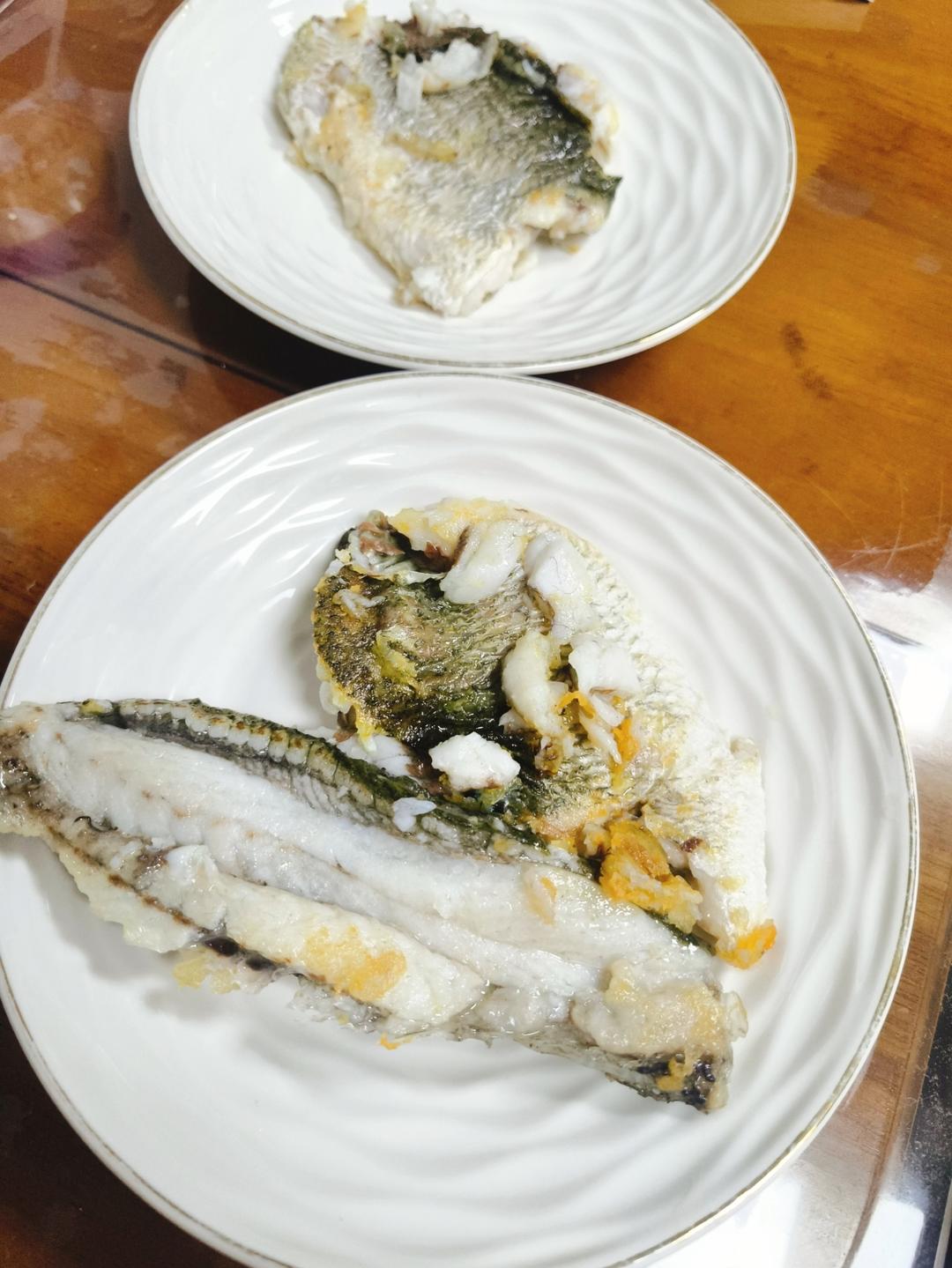 盐煎海鲈鱼（超简单懒人必备）