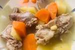 土豆胡萝卜排骨汤（简单清淡）