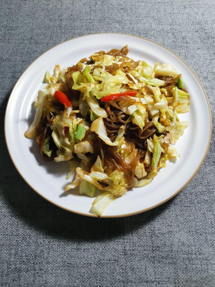 包菜粉丝炒鸡蛋