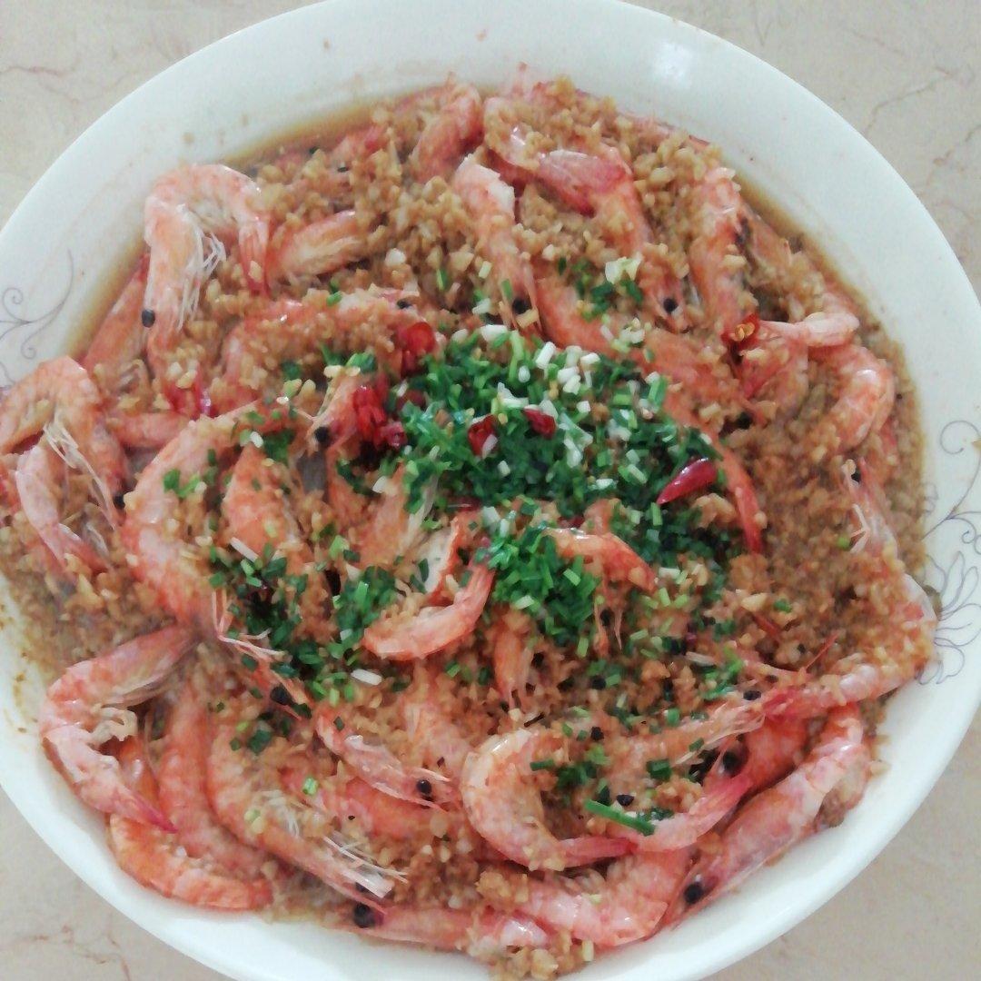 【蒜蓉粉丝蒸虾】