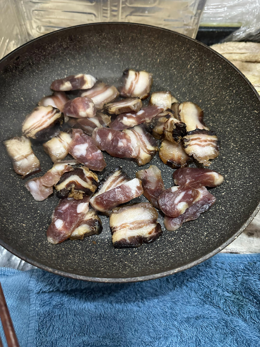 最简单快手的电饭锅版煲仔饭（二米饭，有锅巴）的做法 步骤1