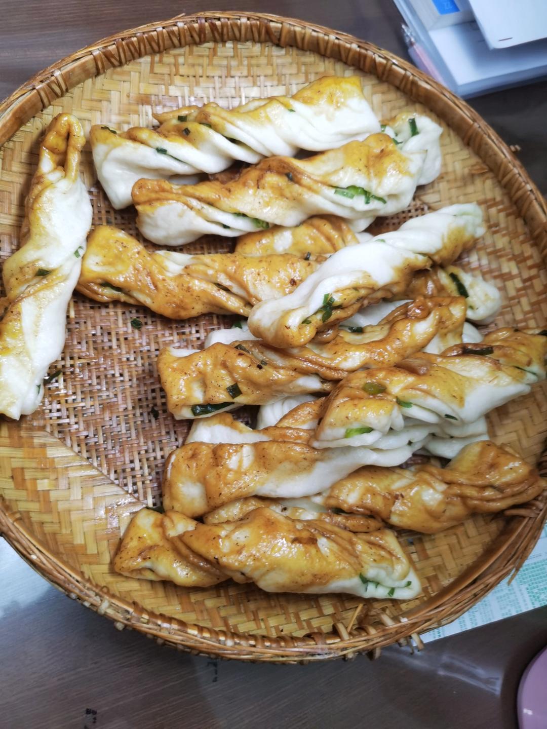 菜饭一锅出豆角焖卷子（发面卷子）