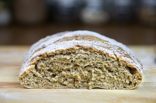 低成分全麦面包light whole wheat bread