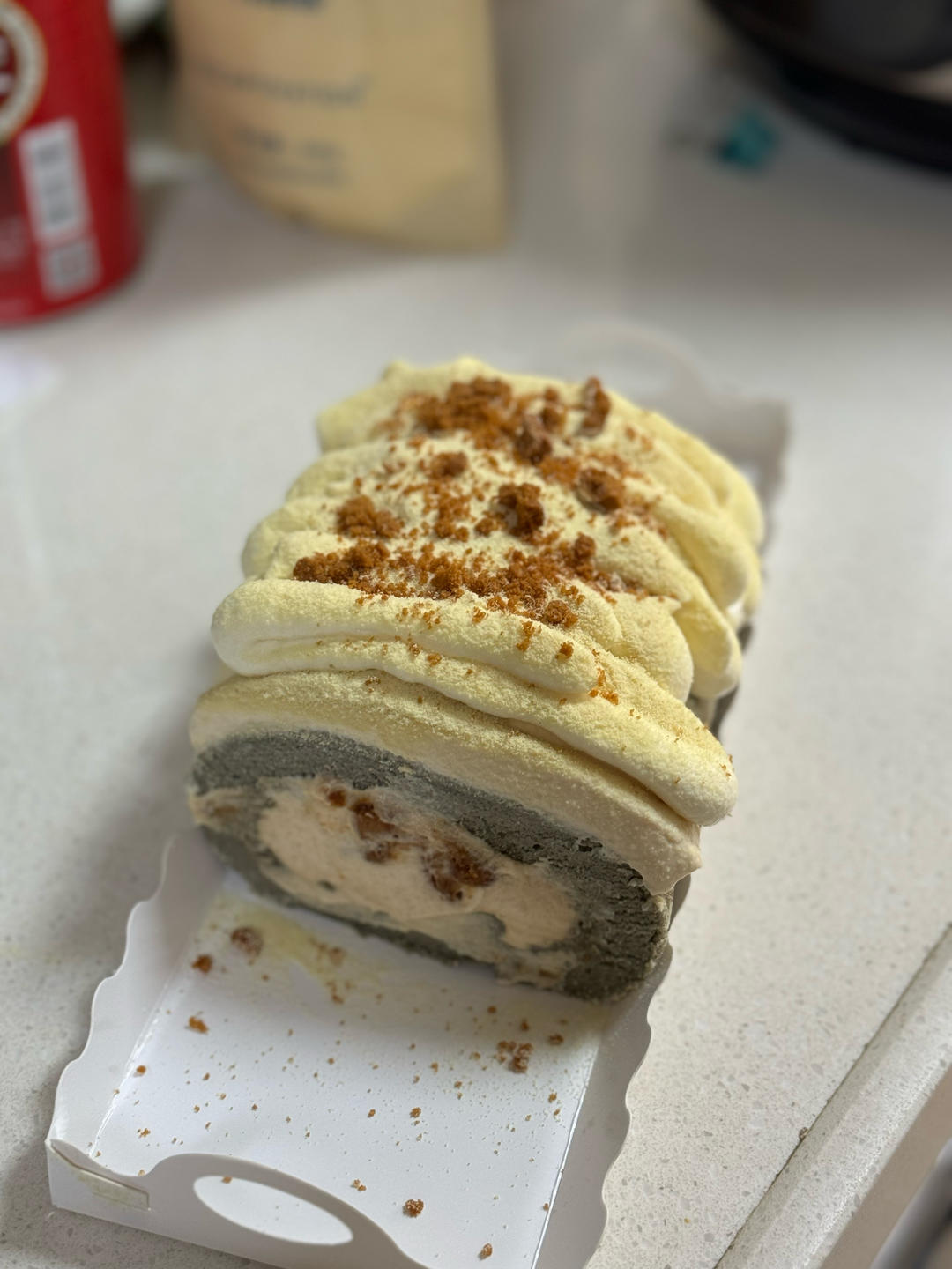 高级灰🌚黑芝麻蛋糕卷