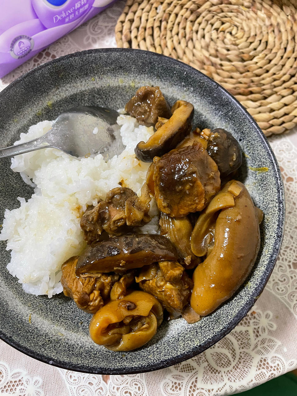 浓郁暖冬羊肉煲