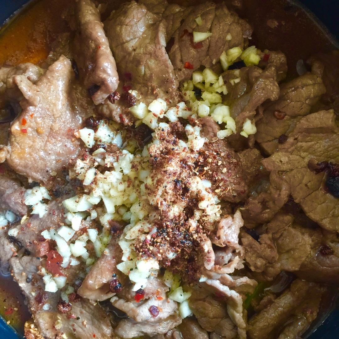 水煮牛肉