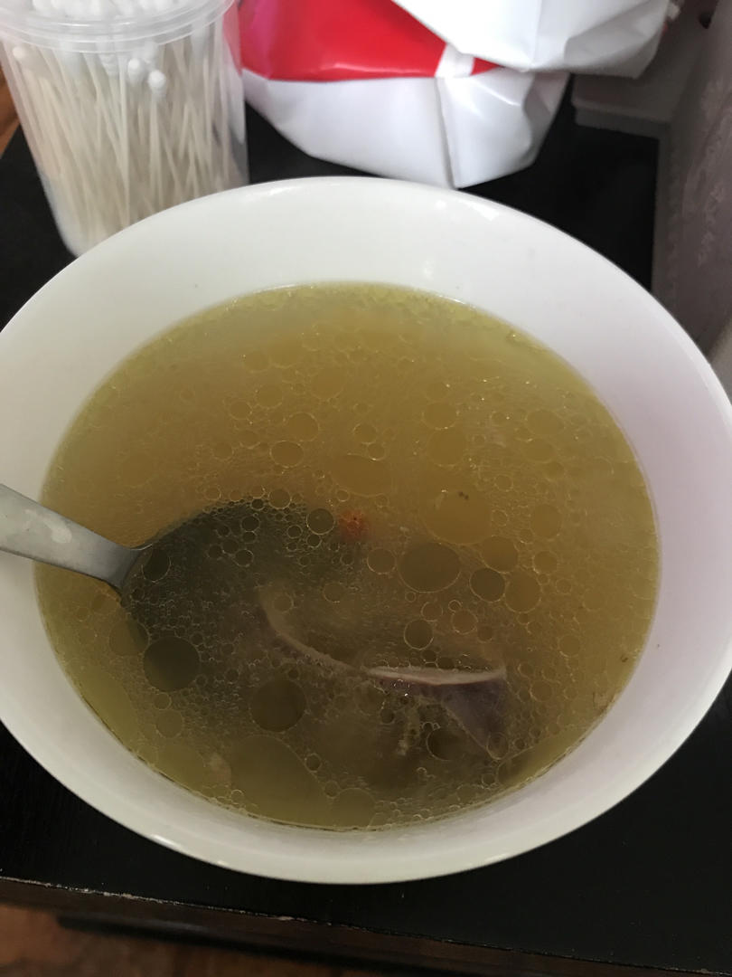 乌鸡汤、鸡汤面、月子汤、能出油的营养汤