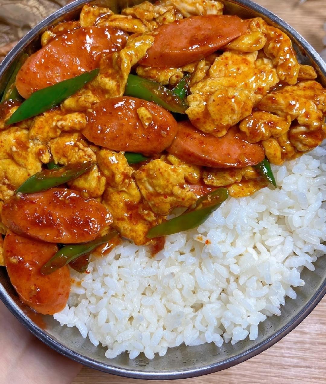 尖椒火腿炒鸡蛋