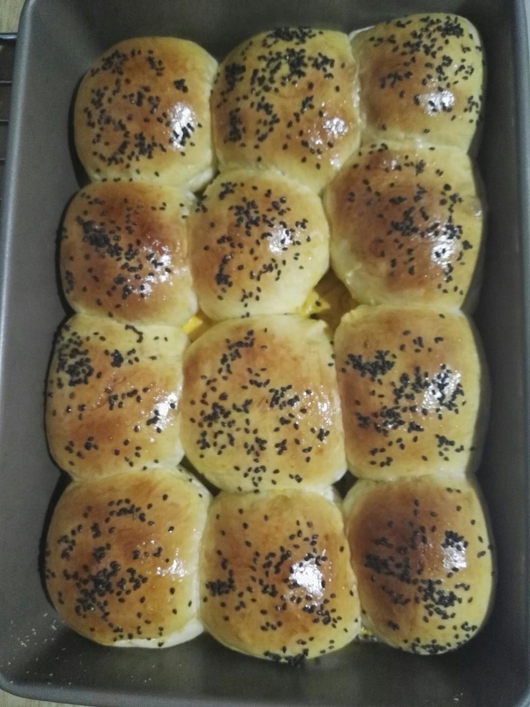 炼乳小软 炼乳面包