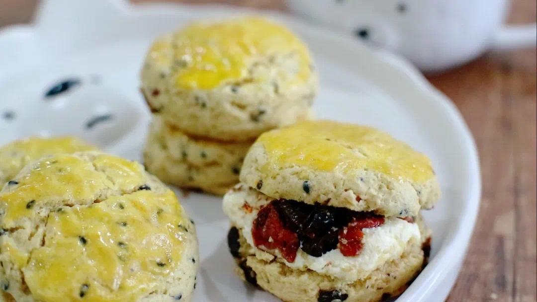 【小嗯の生酮烘焙】英式“谷物”司康