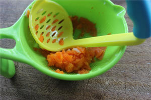 胡萝卜土豆泥的做法 步骤6