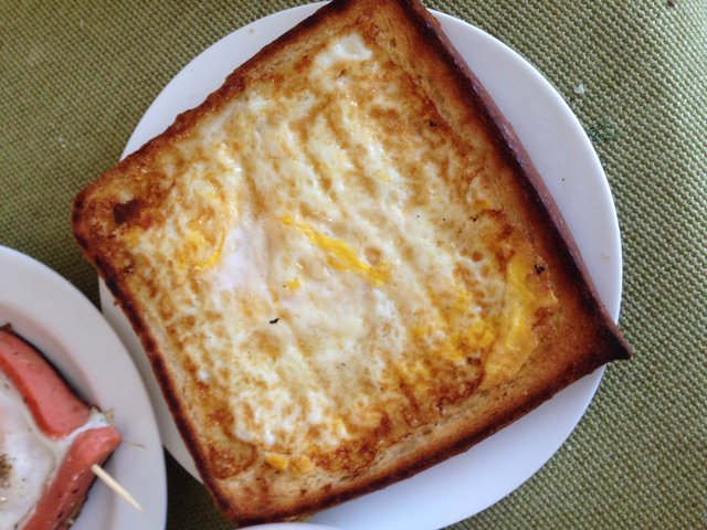 吐司煎蛋