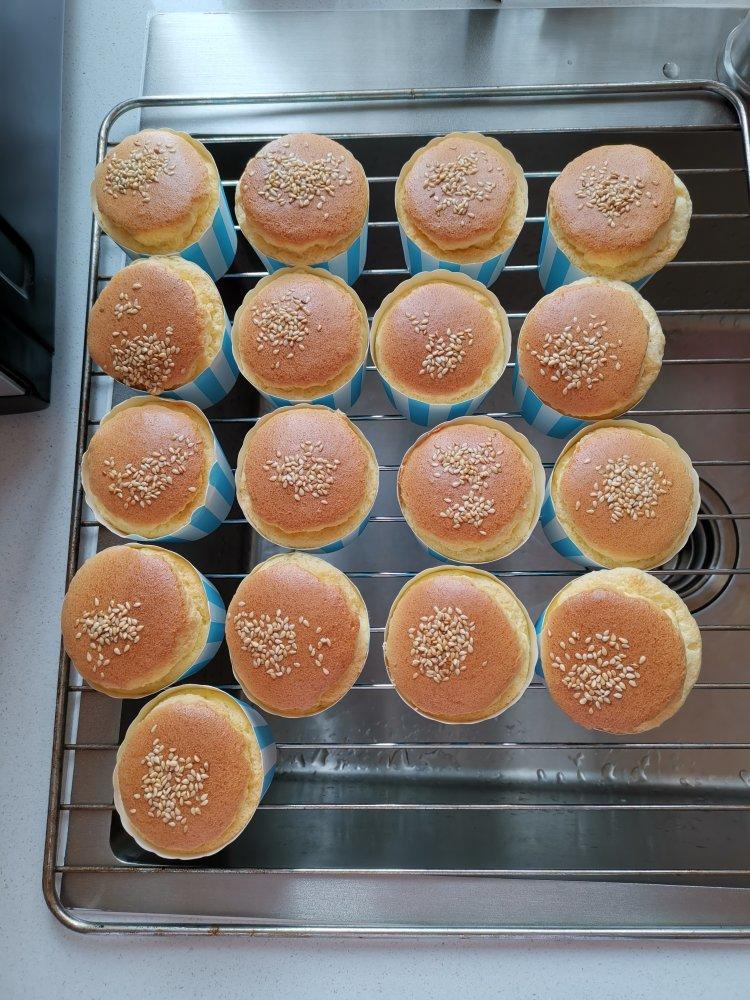 纸杯蛋糕 8寸戚风蛋糕的量