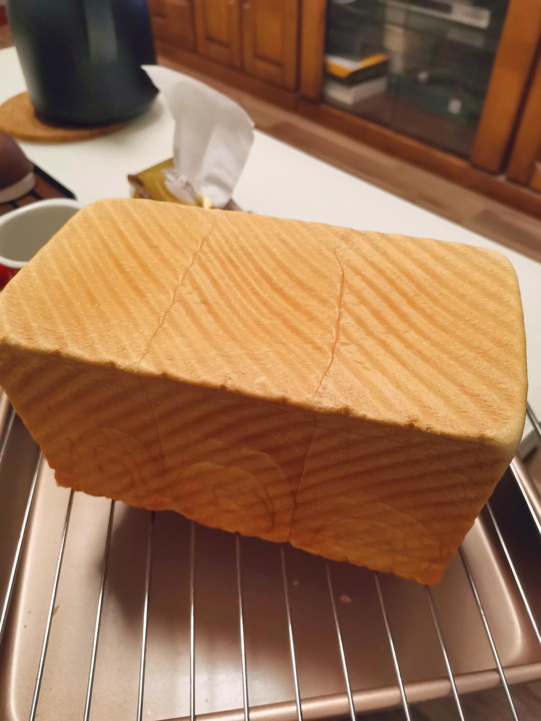 吐司，奶香手撕面包，超级香浓
