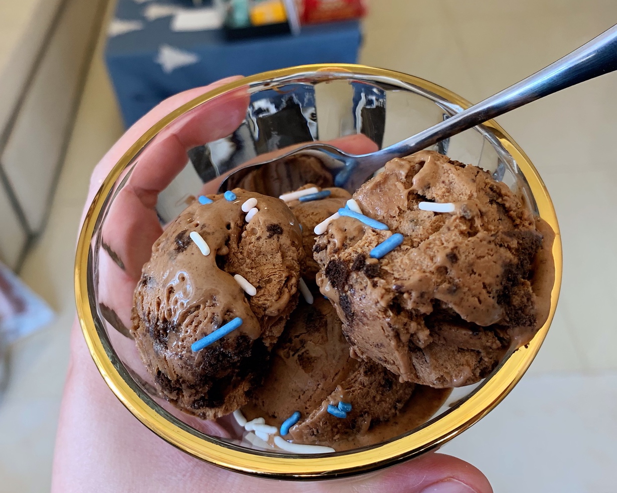 巧克力冰淇淋+奥利奥碎（细腻无冰渣）