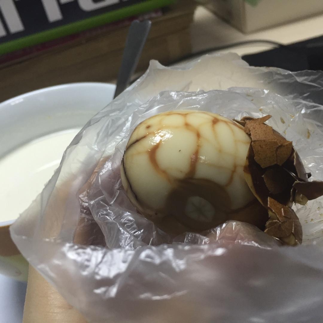 电饭煲煮五香茶叶蛋