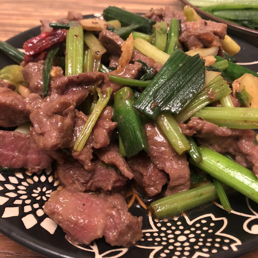 芹菜炒牛肉