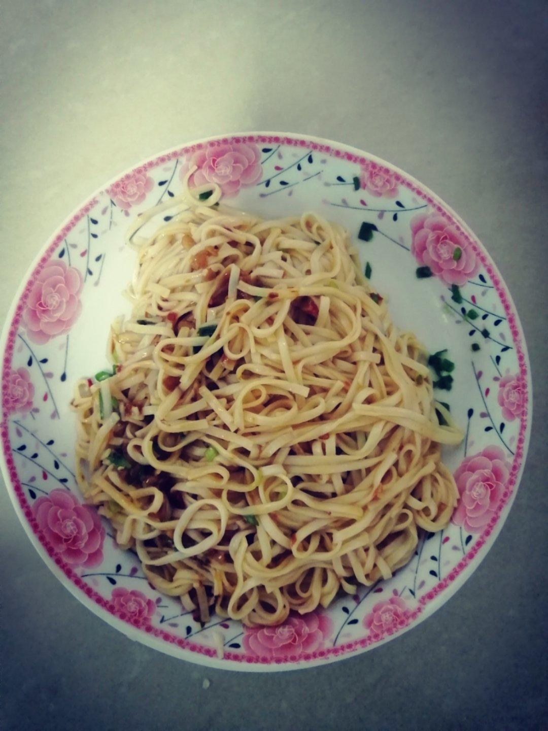 好吃到舔盘的拌面秘方，太销魂了！🍜